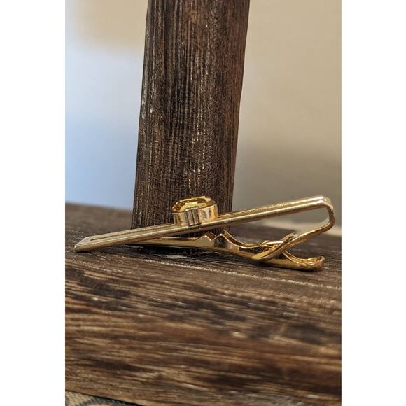 Vintage Swank Yellow Jewel Gold Tone Tie Bar Clip - Picture 3 of 5